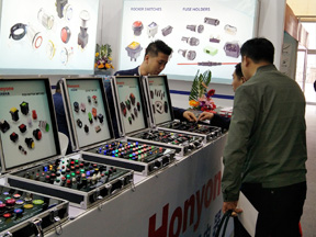 Attend the Shanghai electronics show